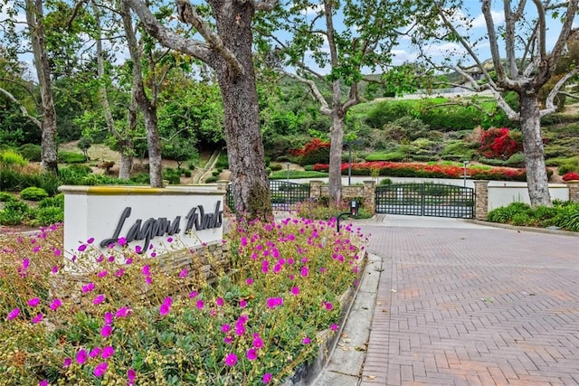 14 Woodsong Dr, Laguna Niguel, CA 92677 - community / neighborhood sign featuring a gate