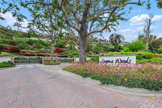 14 Woodsong Dr, Laguna Niguel, CA 92677 - community / neighborhood sign with a gate