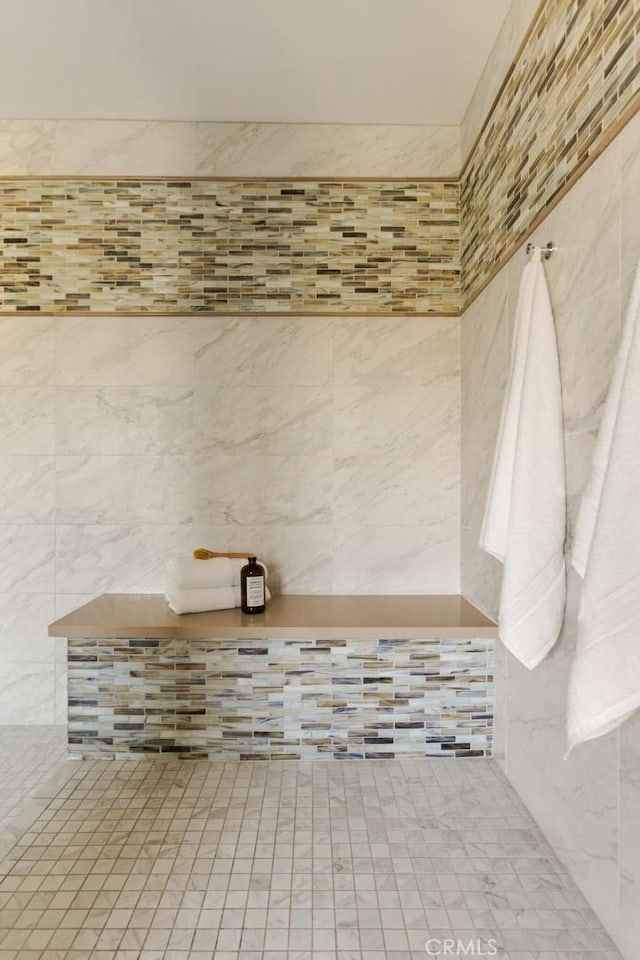 101 Via Artemesia, San Clemente, CA 92672 - bathroom with tile walls