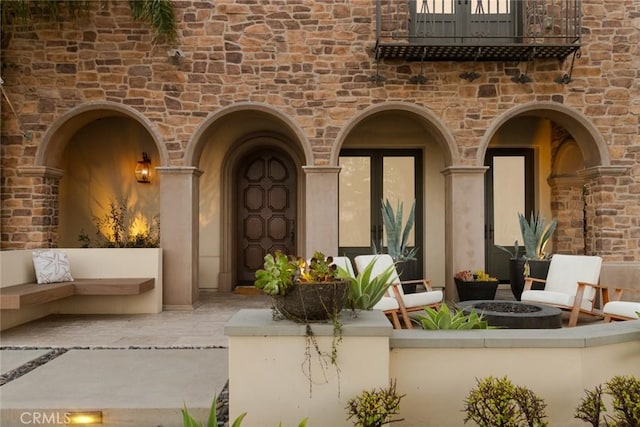 101 Via Artemesia, San Clemente, CA 92672 - property entrance with stone siding and a balcony