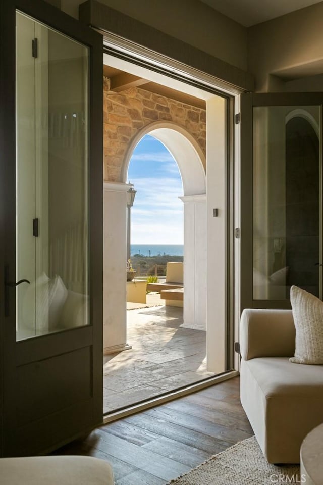101 Via Artemesia, San Clemente, CA 92672 - entryway with wood finished floors