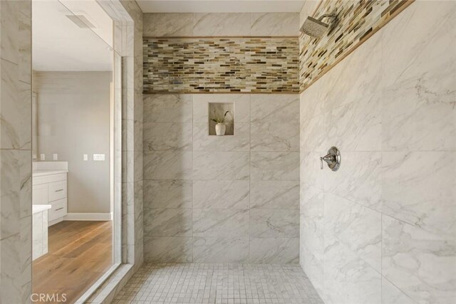 101 Via Artemesia, San Clemente, CA 92672 - full bath featuring a tile shower and vanity
