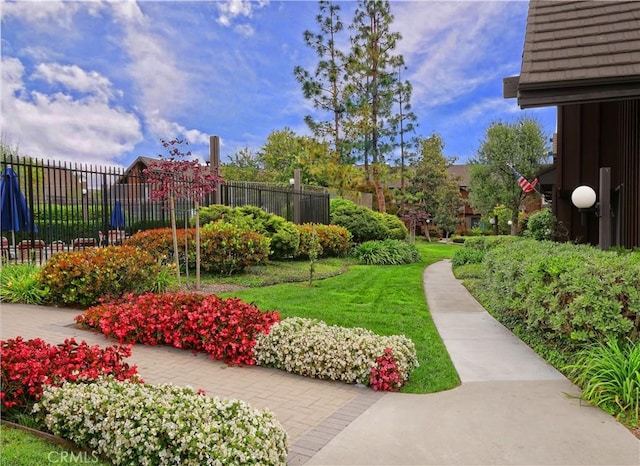 1503 Westmont Dr, San Pedro, CA 90732 - view of property's community