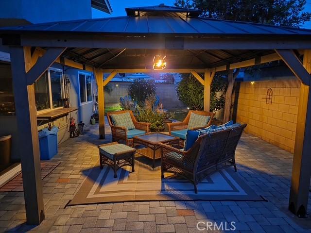 956 E Gladwick St, Carson, CA 90746 - photo 4