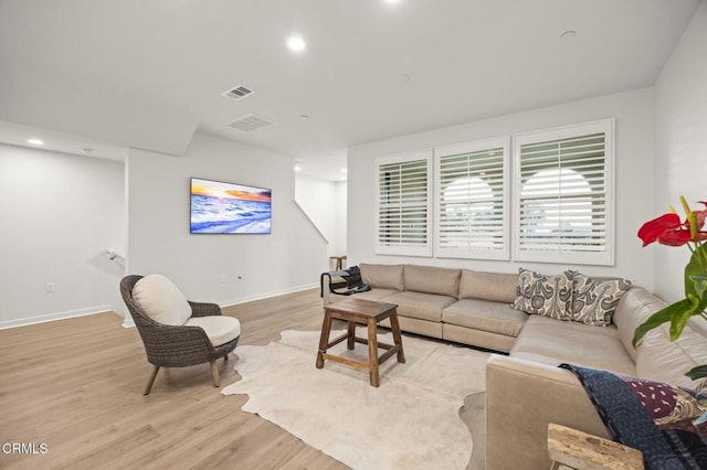 745 Winchester Dr, Oxnard, CA 93036 - photo 13