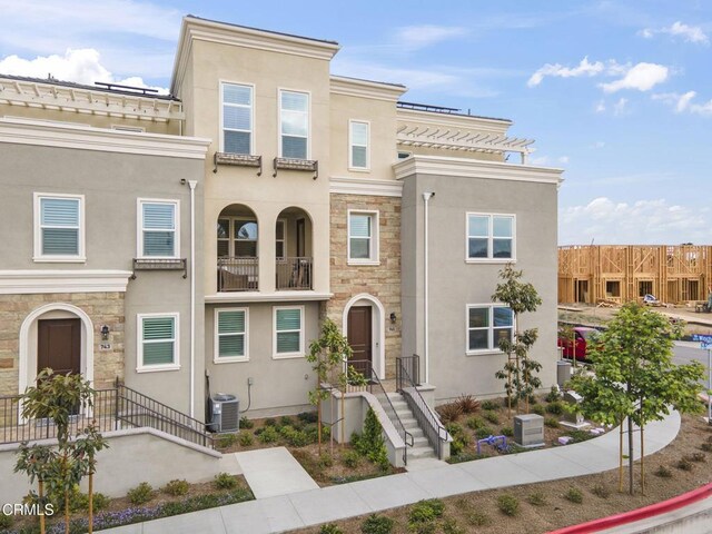 745 Winchester Dr, Oxnard, CA 93036 - photo 8