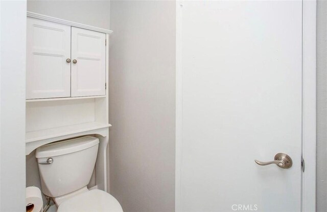 8641 Glenoaks Blvd Unit 107, Sun Valley, CA 91352 - bathroom featuring toilet
