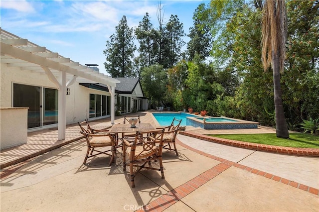 4250 Louise Ave, Encino, CA 91316 - view of pool featuring a patio, outdoor dining area, a pool with connected hot tub, and a pergola