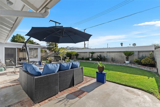 18401 Goodwin Ln, Huntington Beach, CA 92646 - view of patio / terrace with a fenced backyard and an outdoor hangout area