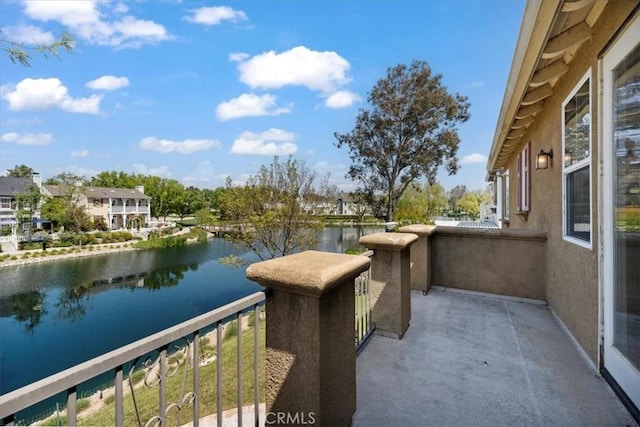 27020 Island Rd, Valencia, CA 91355 - balcony featuring a water view