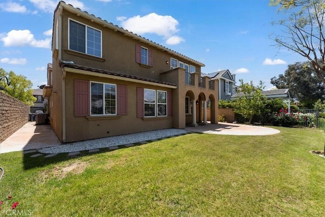 27020 Island Rd, Valencia, CA 91355 - back of property with a patio area and stucco siding