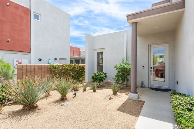 4934 Herzog Way, Palm Springs, CA 92262 - property entrance featuring stucco siding