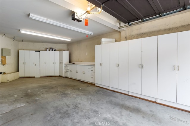 845 N Glendora Ave, Glendora, CA 91741 - garage with a garage door opener