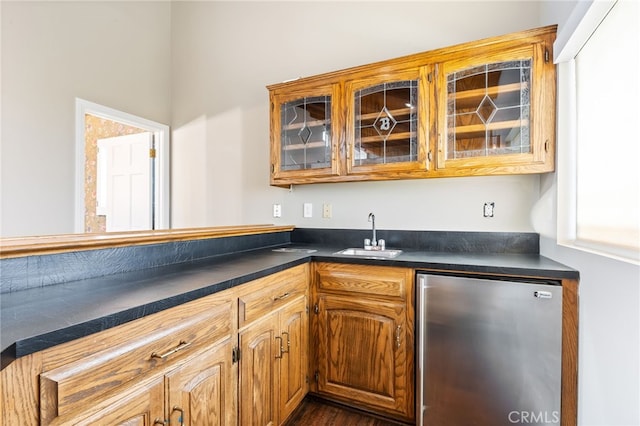 845 N Glendora Ave, Glendora, CA 91741 - bar with indoor wet bar, freestanding refrigerator, and a sink