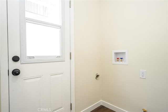 4548 Jade St, Los Angeles, CA 90032 - laundry area with laundry area, hookup for a washing machine, baseboards, and dark wood-type flooring