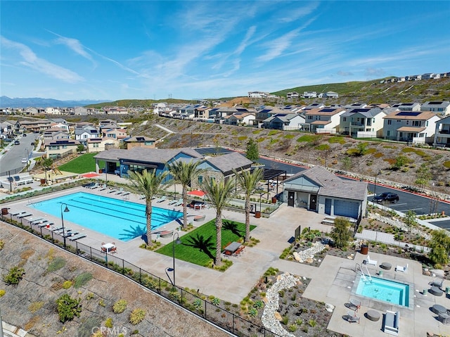 18147 Jupiter Ln, Saugus, CA 91350 - community pool with a residential view and a community hot tub