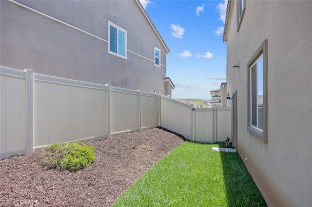 18147 Jupiter Ln, Saugus, CA 91350 - view of yard