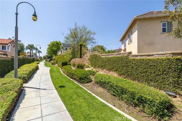 view of home's community featuring a residential view
