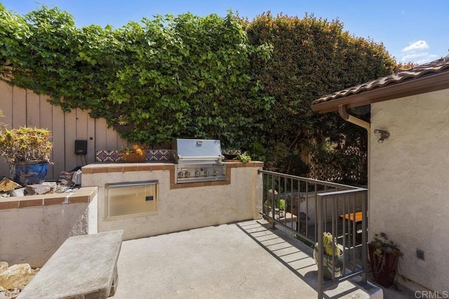 4331 Summit Dr, La Mesa, CA 91941 - view of patio / terrace