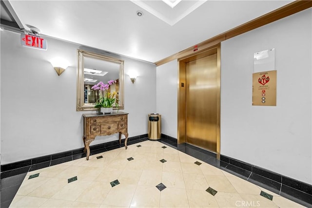 10535 Wilshire Blvd Unit D01, Los Angeles, CA 90024 - view of common area
