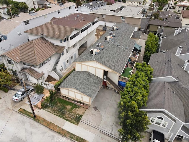 bird's eye view with a residential view