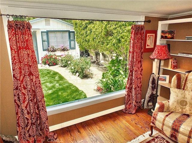 3835 California Ave, Long Beach, CA 90807 - detailed view of wood finished floors, baseboards, and ornamental molding