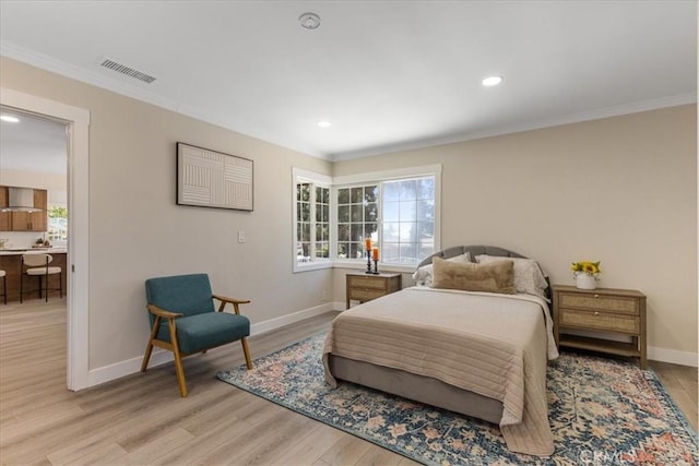 9951 Glencrest Cir, Sun Valley, CA 91504 - bedroom with baseboards, crown molding, light wood-style flooring, and recessed lighting