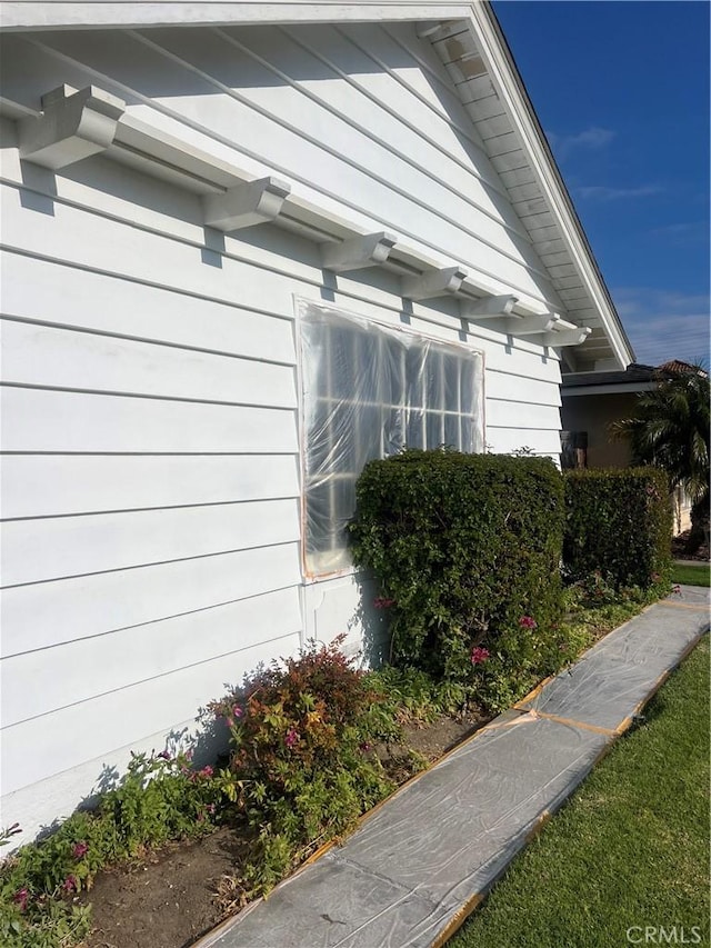 view of home's exterior