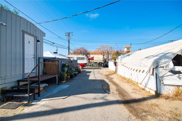 584 E H St Unit 1-11, Colton, CA 92324 - view of road