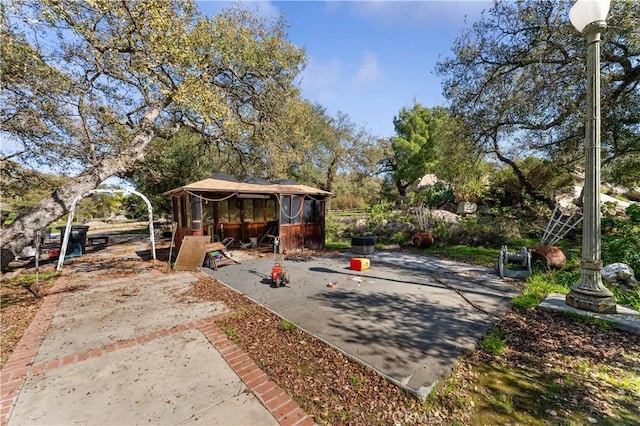 20780 Calle Rocio, Temecula, CA 92590 - view of yard with a gazebo
