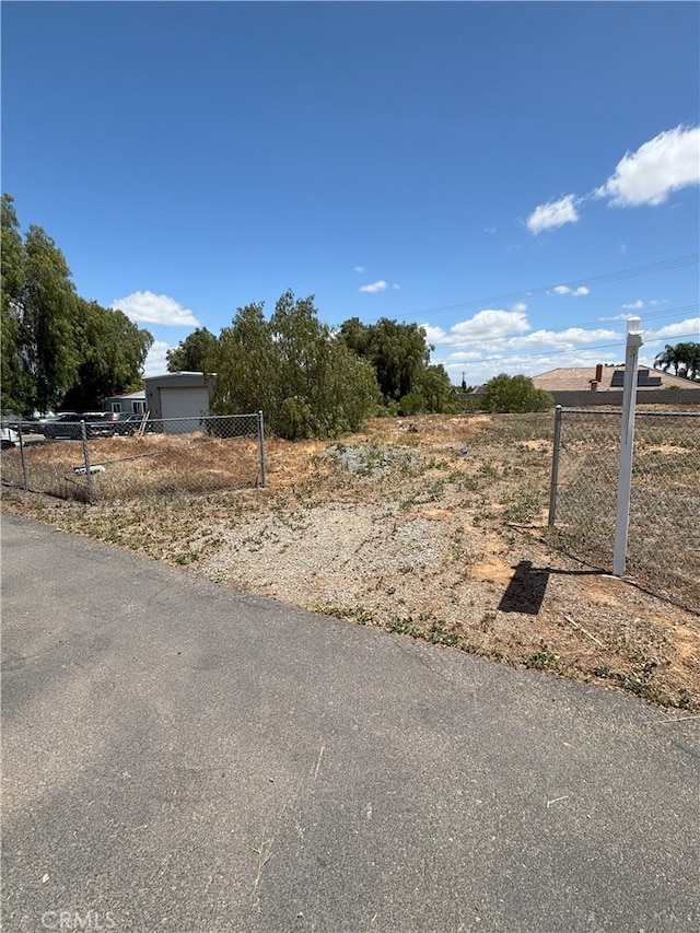 1037 Serfas Club Dr, Corona, CA 92882