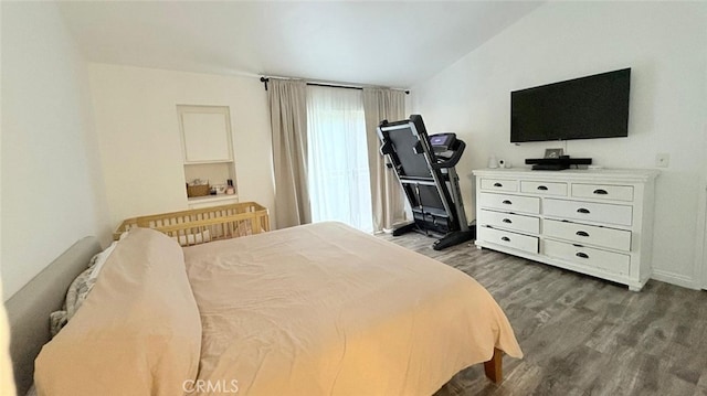 1921 Glenoaks Blvd Unit 196, San Fernando, CA 91340 - bedroom with dark wood-style flooring