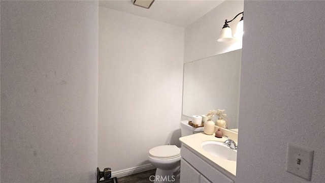 1921 Glenoaks Blvd Unit 196, San Fernando, CA 91340 - bathroom featuring vanity and toilet