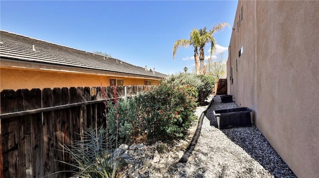 9630 El Mirador Blvd, Desert Hot Springs, CA 92240 - view of yard with fence
