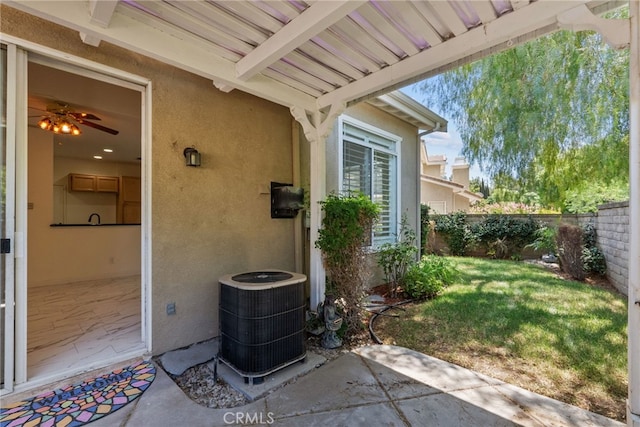 27017 Big Rpds Unit 37, Valencia, CA 91354 - fenced backyard with a patio area