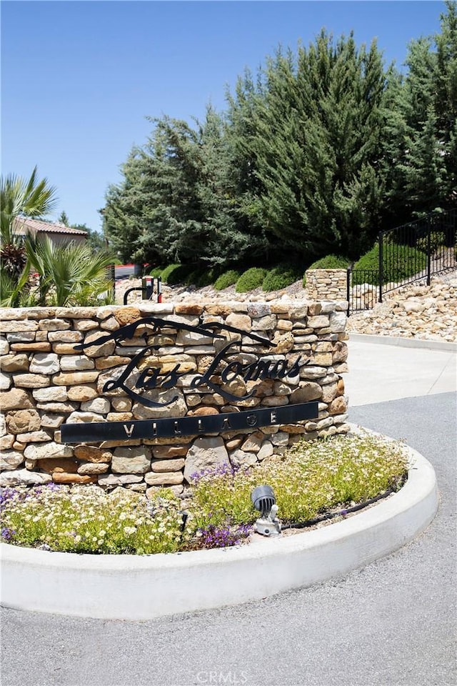 9369 Riberena Cir Unit 11, Atascadero, CA 93422 - view of community / neighborhood sign