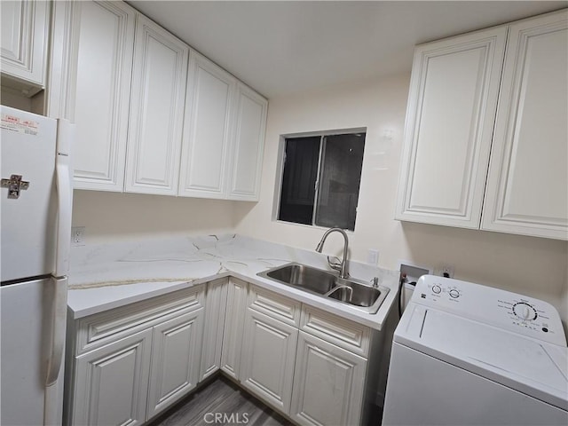 9412 Haney St, Pico Rivera, CA 90660 - laundry room with washer / clothes dryer