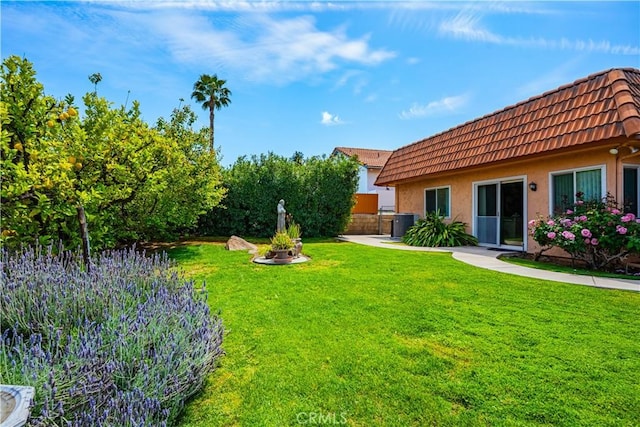 view of yard featuring fence