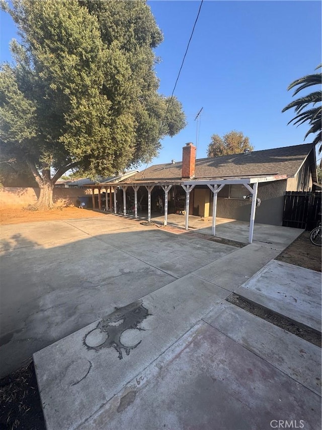 5945 Crystal Hill St, Riverside, CA 92504 - view of patio