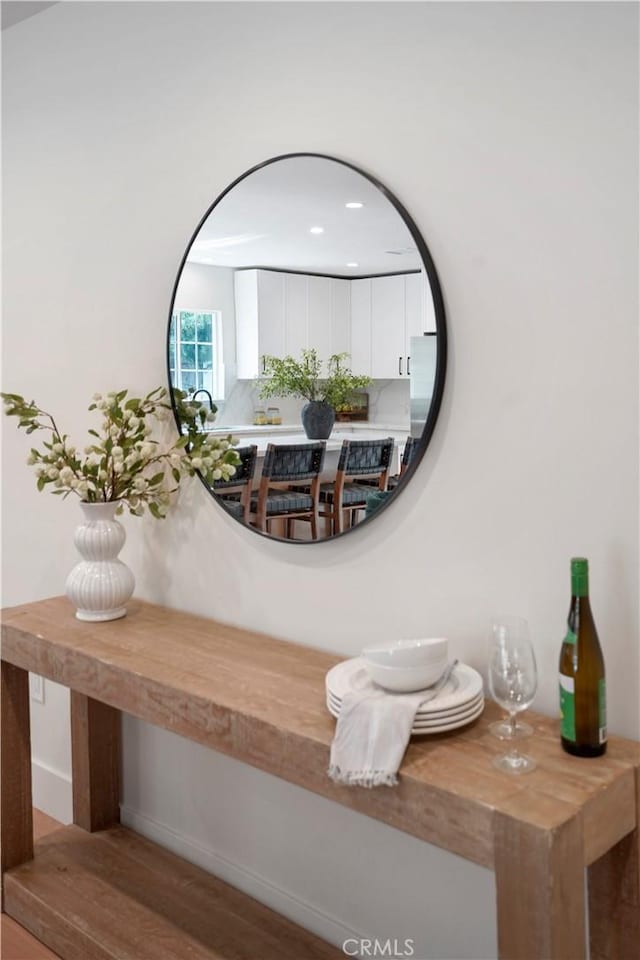room details with recessed lighting