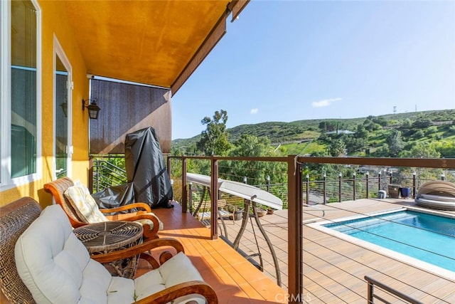 9336 Wayside Dr, Sunland, CA 91040 - balcony with a mountain view