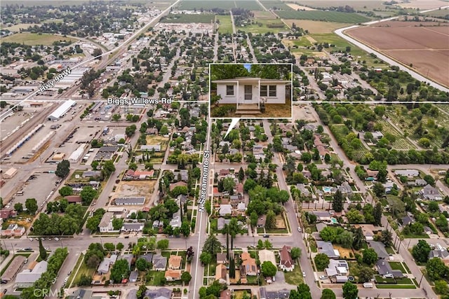 drone / aerial view with a residential view