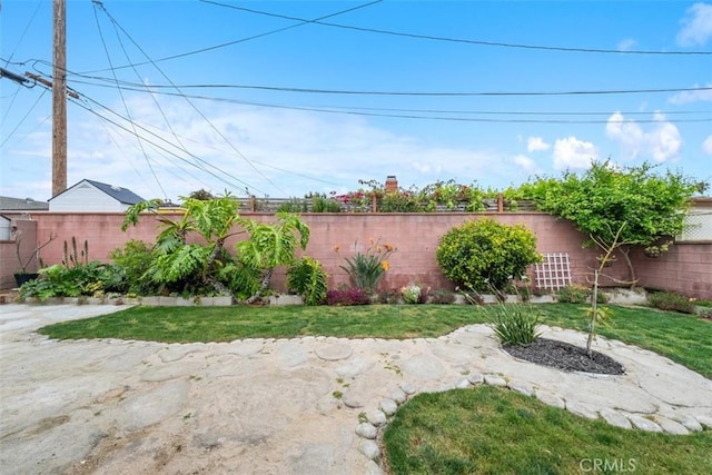 18012 Falda Ave, Torrance, CA 90504 - view of yard featuring a fenced backyard