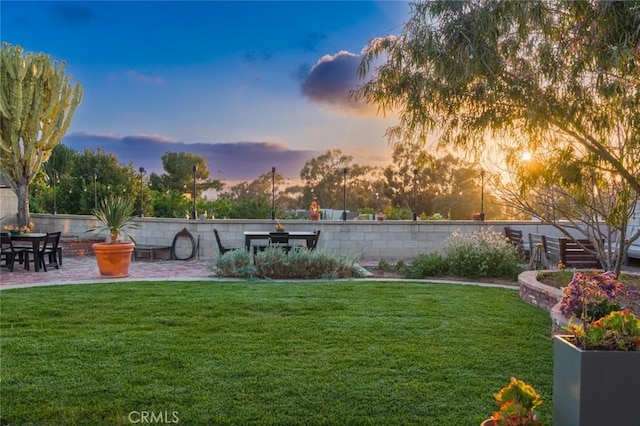 view of yard with a patio