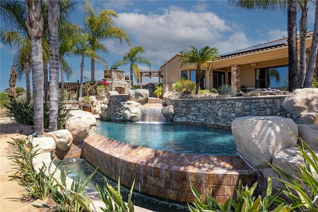 view of swimming pool
