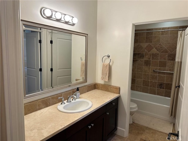 600 Morro Bay Blvd Unit 302, Morro Bay, CA 93442 - full bath featuring vanity, tile patterned flooring, shower / bath combo, and toilet