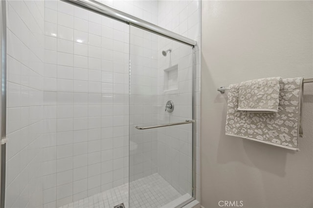 1776 Canyon Oaks Ln, Lake Forest, CA 92610 - full bath featuring a stall shower