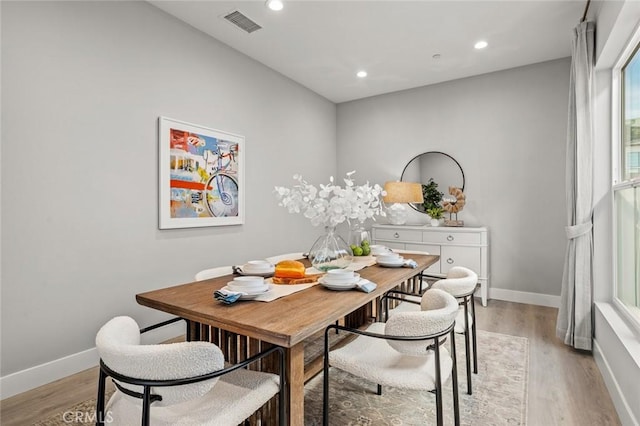 20526 W Overlook Ct, Porter Ranch, CA 91326 - dining area featuring light wood-type flooring, baseboards, and recessed lighting