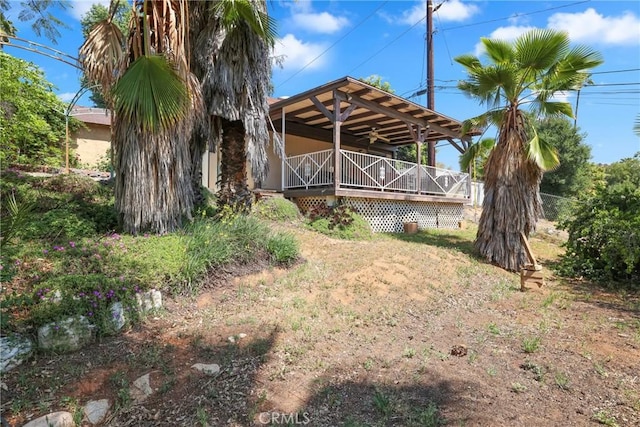 120 Franklin Ave, Redlands, CA 92373 - view of yard with covered porch