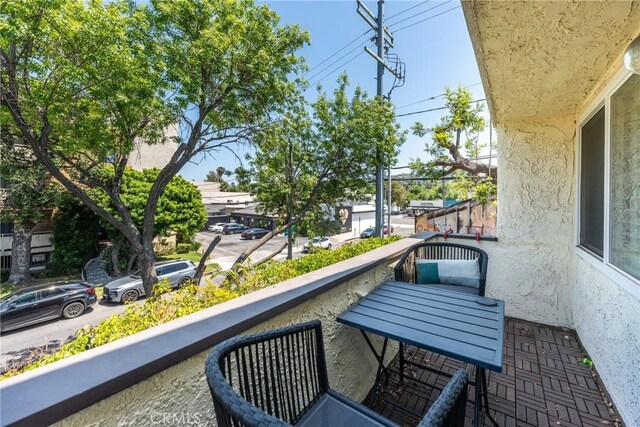 4321 Matilija Ave Unit 9, Sherman Oaks, CA 91423 - view of balcony